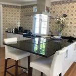 Villa-sleeps2-garden-private Park