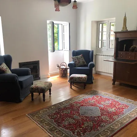 Villa-sleeps2-garden-private Park Вилла