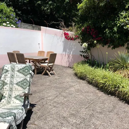 Villa-sleeps2-garden-private Park Вилла *