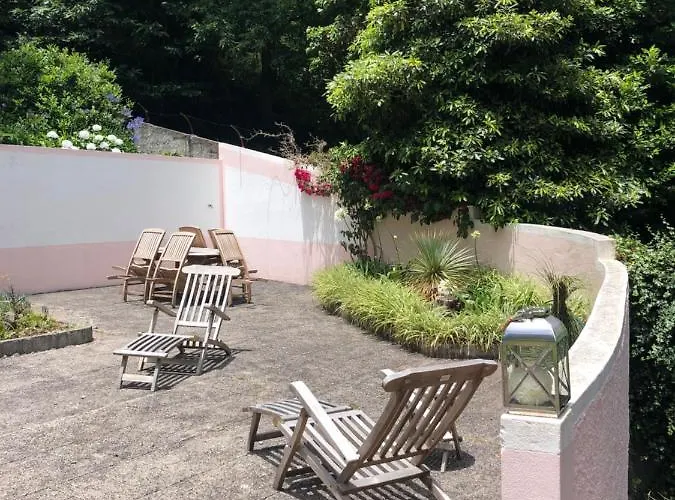 Villa-sleeps2-garden-private Park فيلة Camacha (Madeira)